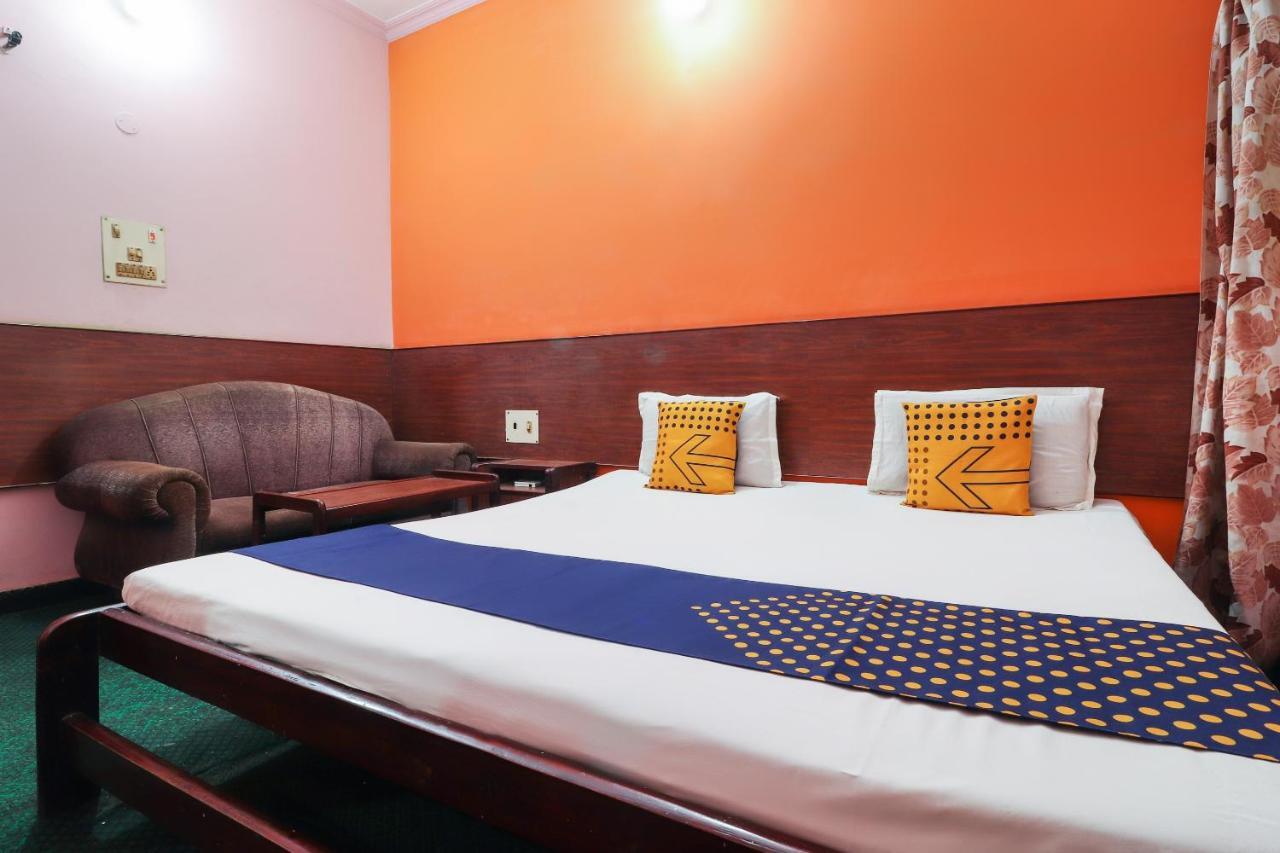 Spot On Jaiswal Guest House Hasanganj Экстерьер фото