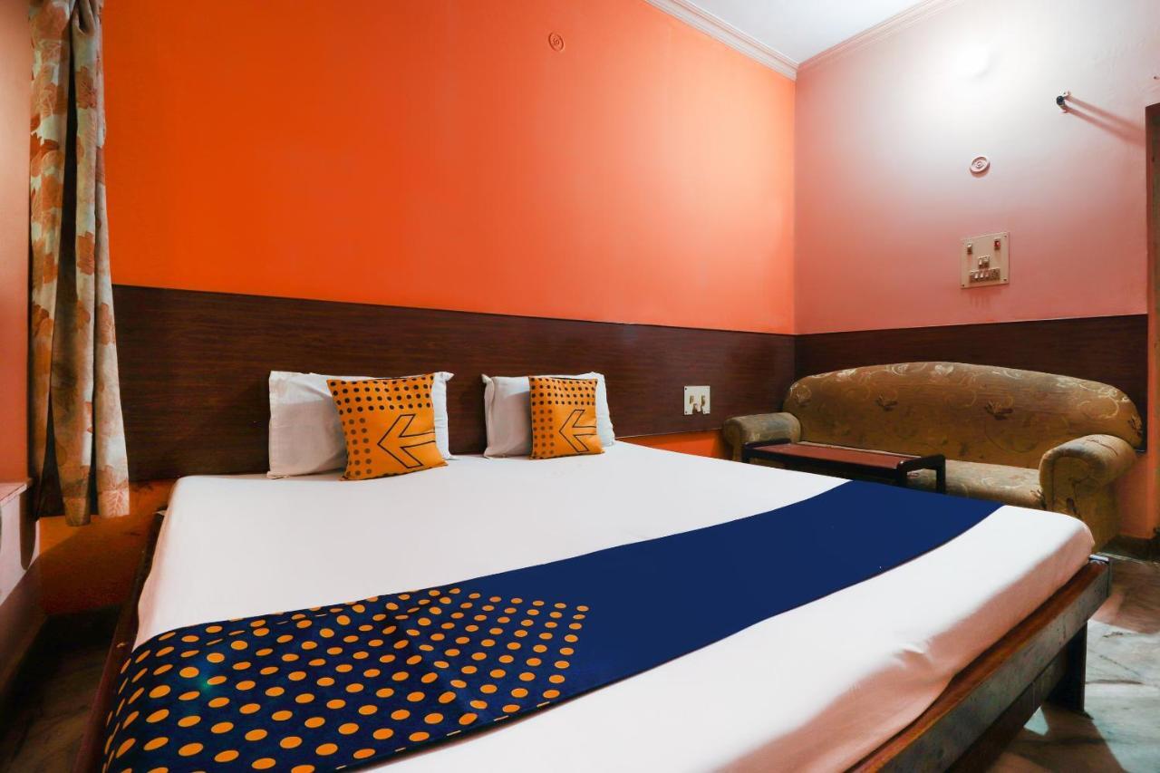 Spot On Jaiswal Guest House Hasanganj Экстерьер фото